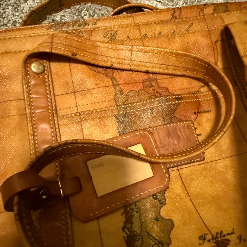 💎VINTAGE 💎Alviero Martini 1A Classe Geo Print World Map tote bag w/ luggage tag - Picture 9 of 14